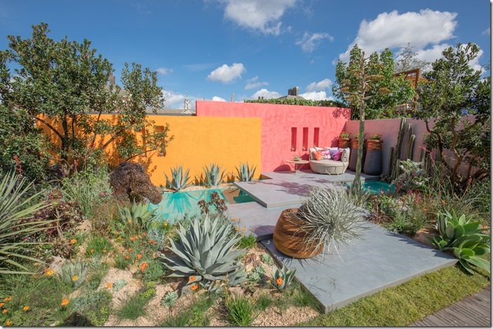 Beneath a Mexican Sky Garden
RHS Chelsea Flower Show 2017
Design: Manoj Malde
Built by: Living Landscapes
Sponsored by: Inland Homes PLC
Photography © Copyright Jonathan Buckley